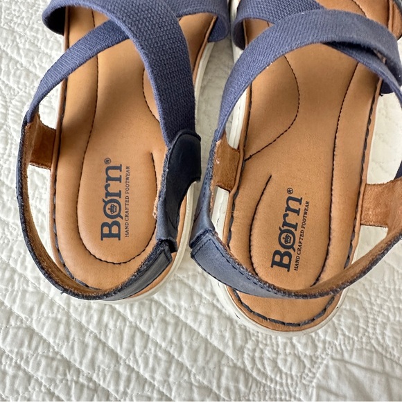 Born Women’s Jayla Navy Blue Cross-Strap Sandals Size 9 - Picture 9 of 16